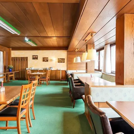 Hotel Roessl By Skinetworks Schladming